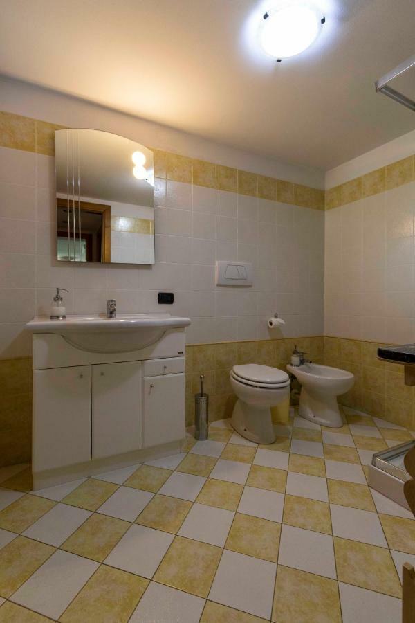 Chez Nous Hotell Massarosa Eksteriør bilde
